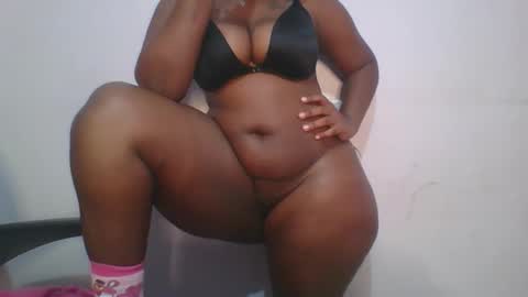 honey_beb online show from 10-29-25, 07:10