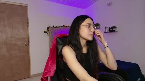   online show from 09-25-25, 03:27