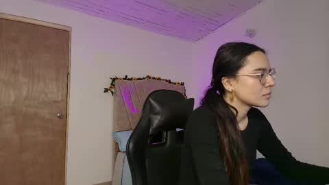   online show from 09-29-25, 02:22