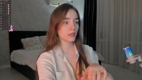 Chantal online show from 09-12-25, 05:13