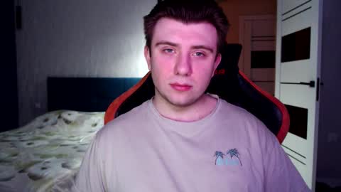 Wolfy online show from 02-18-26, 07:43