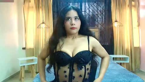 Honey Love online show from 09-11-25, 01:44