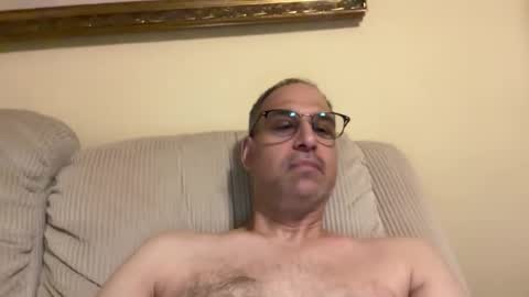 honey_man14 online show from 09-27-25, 12:10