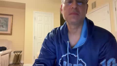 honey_man14 online show from 12-20-25, 03:35