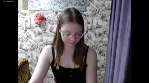 Lina online show from 12-22-24, 02:16