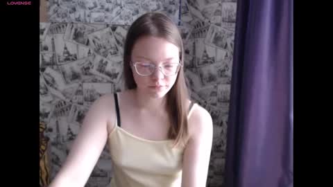 Lina online show from 12-26-24, 09:22