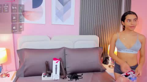 honey_sofii_ online show from 11-11-25, 11:32