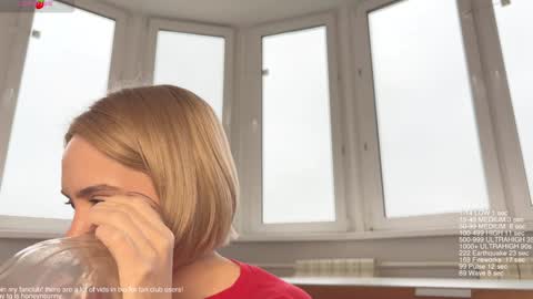 Snapshot of honey_sunshine chatting on 10-21-25, 09:10 Jenyanew vid how I squirt in forest in bio online show from 10-21-25, 09:10