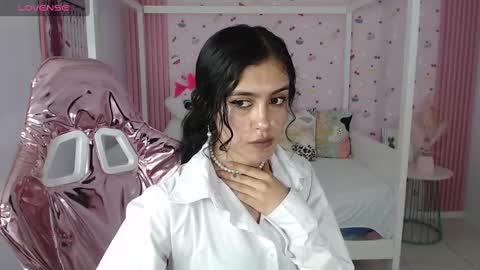 HONEY  online show from 12-16-24, 04:27