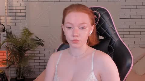 honeyautumn online show from 12-15-24, 11:53