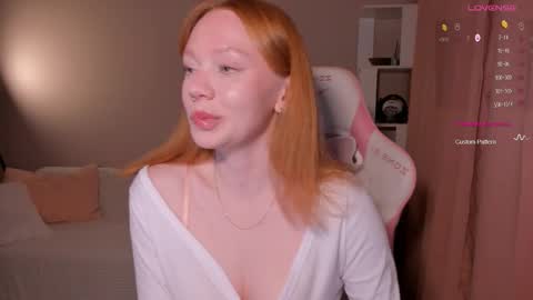 Snapshot of honeyautumn chatting on 10-31-25, 08:32 honeyautumn online show from 10-31-25, 08:32