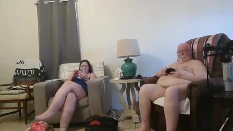 Honey online show from 12-23-24, 06:48