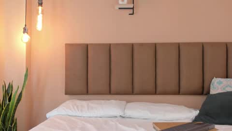 honeygray02 online show from 10-17-25, 12:19