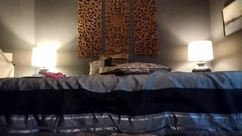 Honey online show from 02-05-25, 02:48