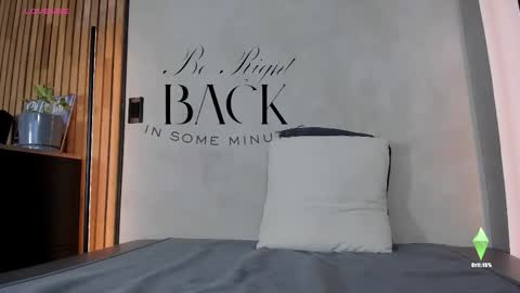 Sofia independent model online show from 11-08-25, 11:32