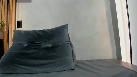 Sofia independent model online show from 02-07-26, 11:47