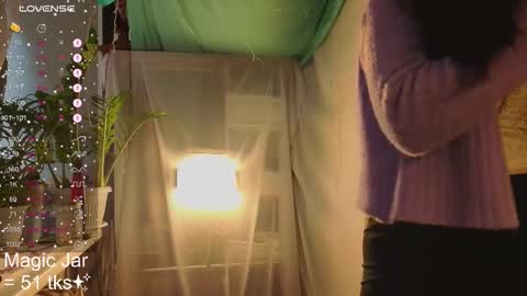 Molly  online show from 09-22-25, 03:41