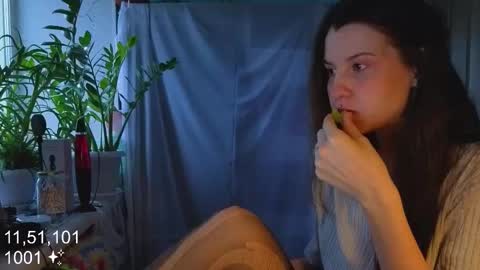 Molly  online show from 11-14-25, 04:44