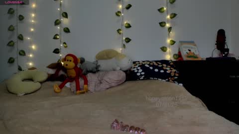 Mila K online show from 01-09-25, 02:11