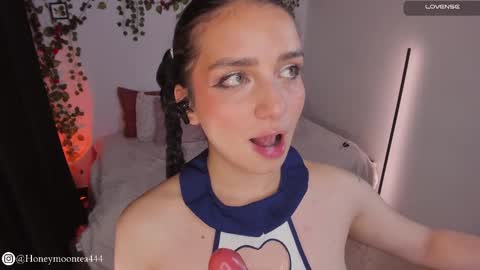       online show from 02-25-25, 11:44