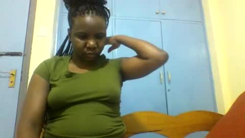 Honeymuny online show from 11-30-25, 08:02