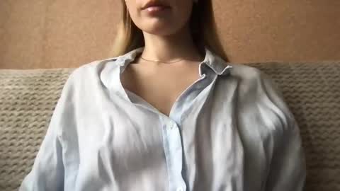 honeynymph online show from 03-11-25, 01:01