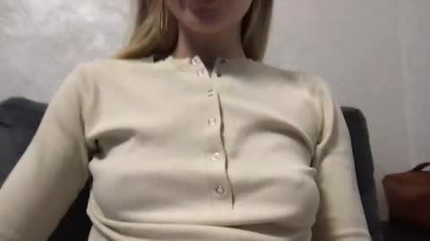 honeynymph online show from 10-06-25, 04:21