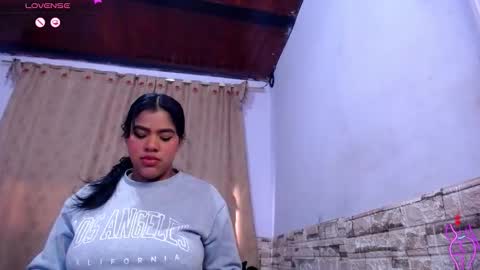 Snapshot of honeypussy3021 chatting on 02-18-26, 02:02 Victoria online show from 02-18-26, 02:02