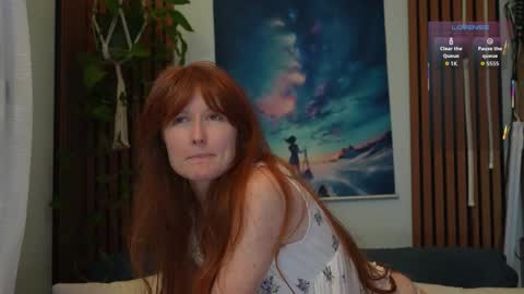 Snapshot of honeyumtoast chatting on 11-17-25, 12:27 Noelle online show from 11-17-25, 12:27