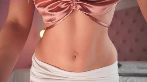 Honey Moon  Help me to reach 100 thumbs up online show from 02-25-26, 07:34