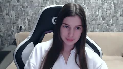 Nancy online show from 01-19-25, 01:22