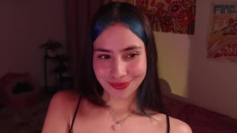 Snapshot of honeyypeaach chatting on 12-16-24, 11:50    online show from 12-16-24, 11:50