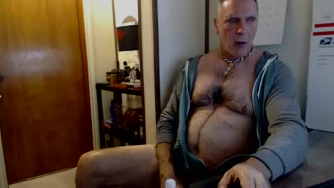 Snapshot of hoosierdadddy4u chatting on 11-25-25, 03:12 Jayson online show from 11-25-25, 03:12