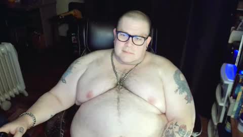 Snapshot of hoosierdaddyxl chatting on 01-10-25, 05:15 Sir online show from 01-10-25, 05:15