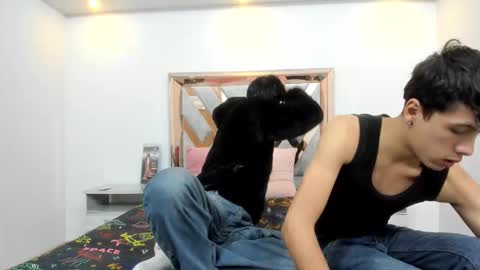 Snapshot of hoot_booys_ chatting on 11-05-25, 12:05 hoot_booys_ online show from 11-05-25, 12:05