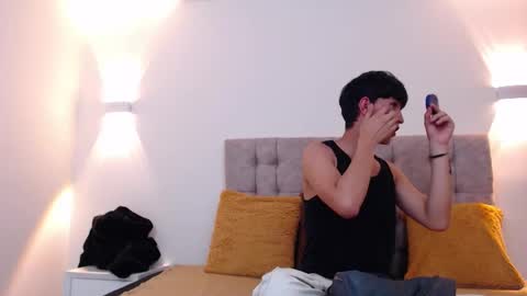 Snapshot of hoot_booys_ chatting on 11-14-25, 09:24 hoot_booys_ online show from 11-14-25, 09:24