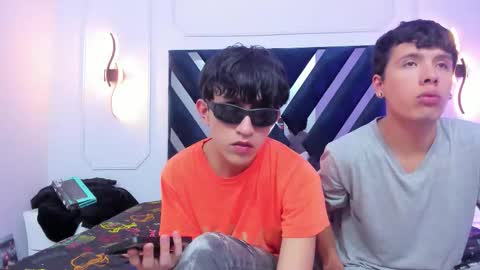 Snapshot of hoot_booys_ chatting on 11-17-25, 07:41 hoot_booys_ online show from 11-17-25, 07:41