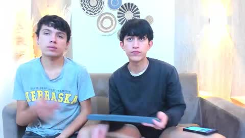 Snapshot of hoot_booys_ chatting on 11-21-25, 08:18 hoot_booys_ online show from 11-21-25, 08:18