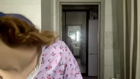 Snapshot of hopethady chatting on 11-01-25, 09:11 Emmi online show from 11-01-25, 09:11