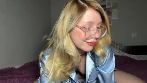 Audrey online show from 01-08-25, 02:03