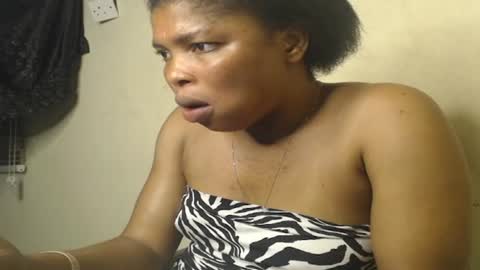 Snapshot of horny4bum chatting on 02-07-25, 07:50 horny4bum online show from 02-07-25, 07:50