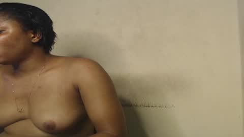 Snapshot of horny4bum chatting on 02-08-25, 08:42 horny4bum online show from 02-08-25, 08:42