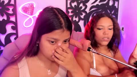 CATALINA Y LAURA  online show from 03-08-25, 01:06