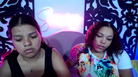 CATALINA Y LAURA  online show from 09-19-25, 02:46