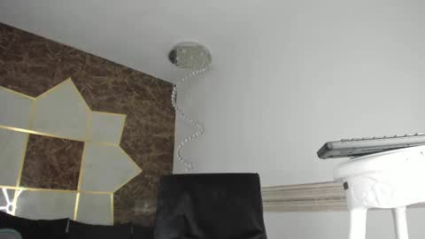 Snapshot of horny_samanthats chatting on 03-04-25, 04:38 SaManTa online show from 03-04-25, 04:38