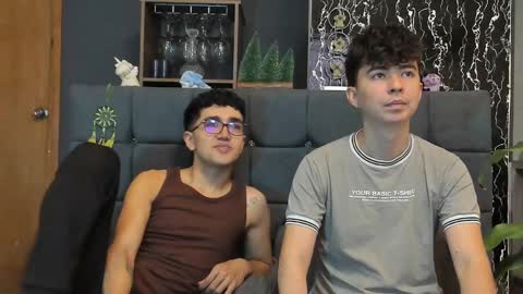 Alex and Camilo online show from 03-09-25, 09:46