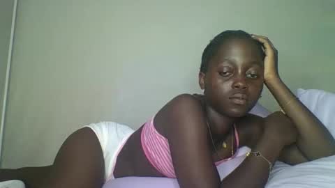 Bella online show from 10-30-25, 06:04