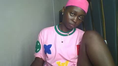 Bella online show from 11-18-25, 09:19