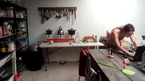 Nix  D online show from 12-18-25, 06:52