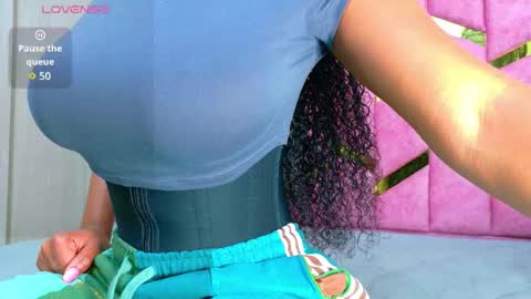 Snapshot of hornyhousekeeper_ chatting on 11-04-25, 01:10 Valentina online show from 11-04-25, 01:10